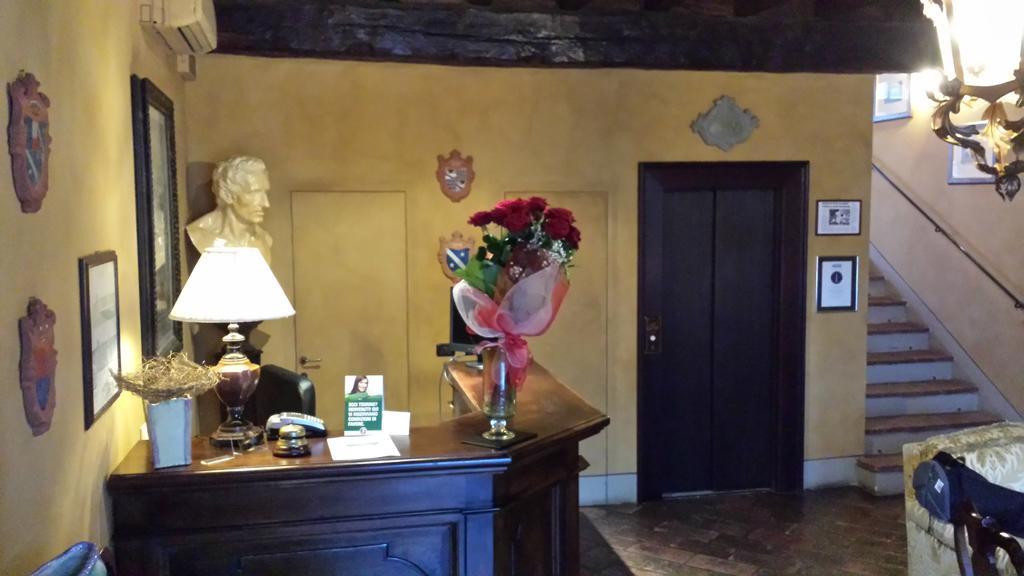 Hotel Torre Di San Martino Gazzola Di Rivalta エクステリア 写真