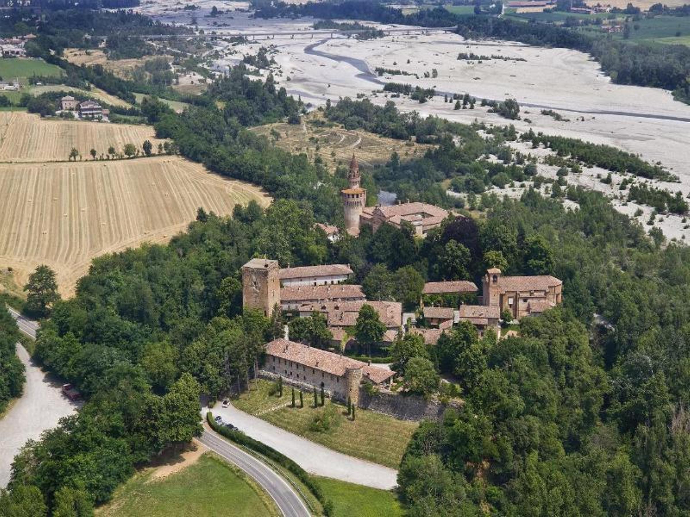 Hotel Torre Di San Martino Gazzola Di Rivalta エクステリア 写真